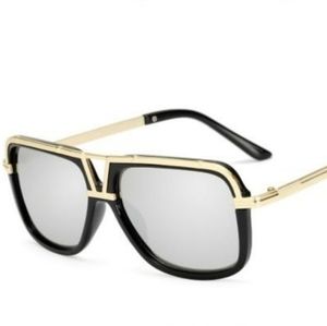 The Wavy sunglasses (light tint) (grey)